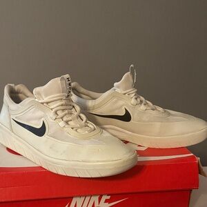 Nike Nyjah Free 2.0 SB Summit White